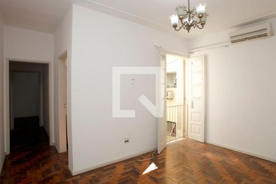 Apartamento à venda com 1 quarto, 48m² em Farroupilha, Porto Alegre