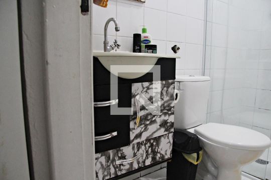 Banheiro da Suíte 1 de casa para alugar com 3 quartos, 250m² em Vila Aprazivel, Guarulhos