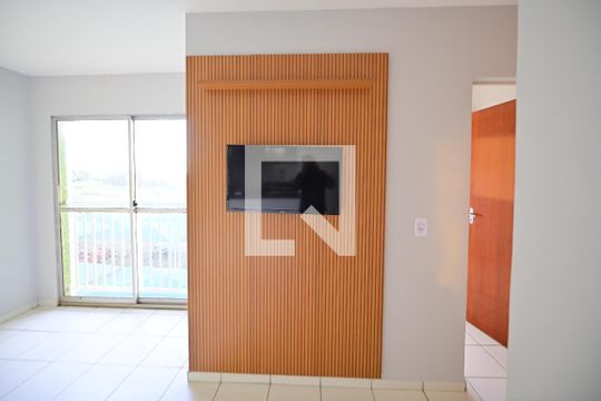 Sala de apartamento para alugar com 2 quartos, 56m² em Chácaras Recreio São Joaquim, Goiânia