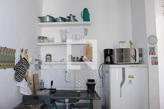 Sala/cozinha de kitnet/studio para alugar com 1 quarto, 33m² em Centro Histórico de São Paulo, São Paulo