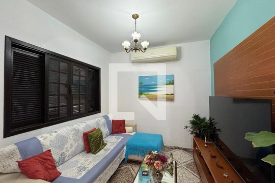 Sala de casa de condomínio para alugar com 4 quartos, 300m² em Recreio dos Bandeirantes, Rio de Janeiro