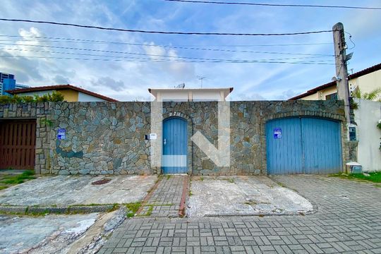 Fachada de casa para alugar com 6 quartos, 800m² em Itaigara, Salvador