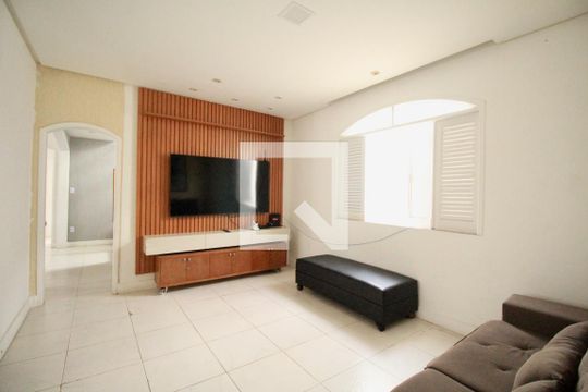Casa para alugar com 6 quartos, 800m² em Itaigara, Salvador