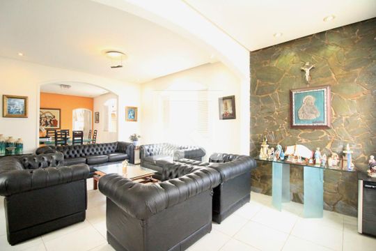 Sala de casa para alugar com 6 quartos, 800m² em Itaigara, Salvador