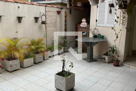 Área Externa de casa à venda com 3 quartos, 183m² em Parque Edu Chaves, São Paulo