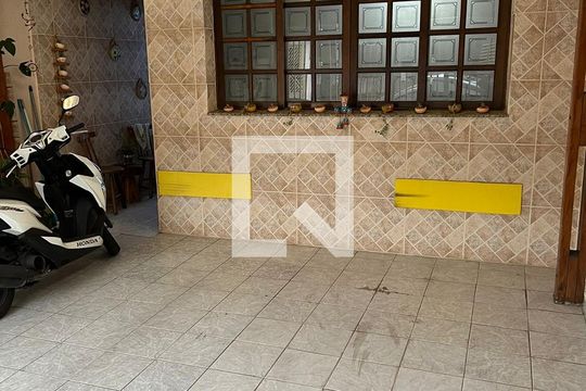 Área Externa de casa à venda com 3 quartos, 183m² em Parque Edu Chaves, São Paulo