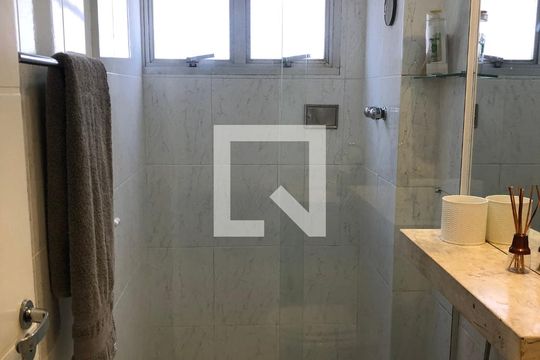 Banheiro da Suíte de apartamento à venda com 3 quartos, 140m² em Tijuca, Rio de Janeiro