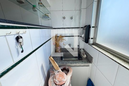 Área de Serviço de apartamento para alugar com 4 quartos, 300m² em Eldorado, Contagem