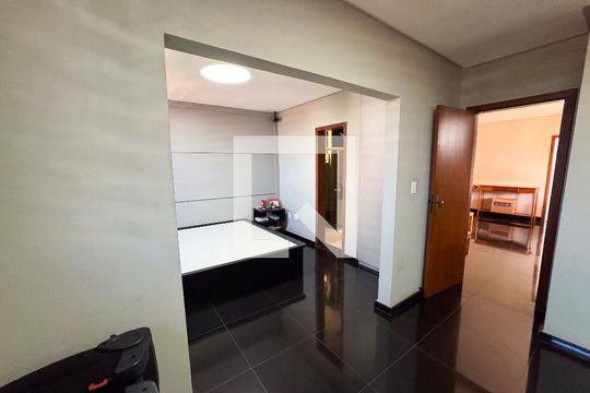 Quarto de apartamento à venda com 4 quartos, 300m² em Eldorado, Contagem