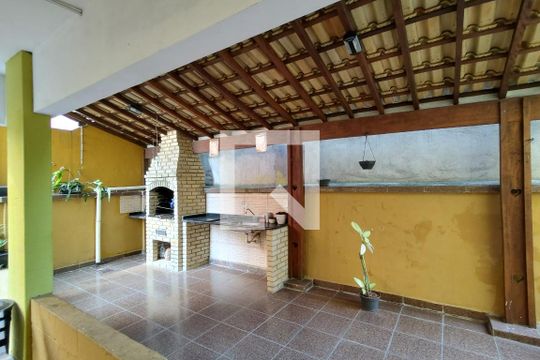 Área comum - Churrasqueira de apartamento para alugar com 1 quarto, 50m² em Vila Caiçara, Praia Grande