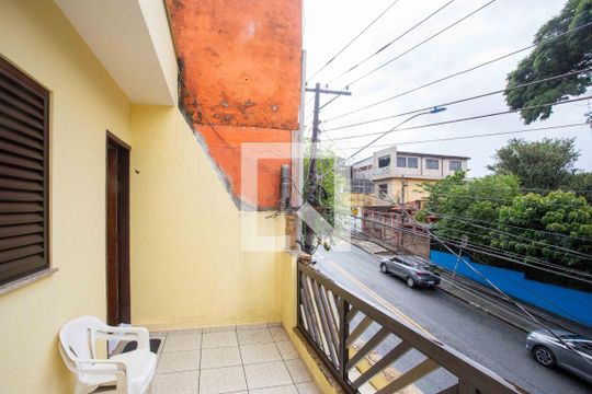 Varanda de casa à venda com 4 quartos, 226m² em Taboão, Diadema