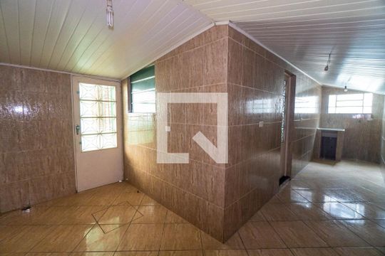 Casa 1 - Lavanderia de casa à venda com 3 quartos, 200m² em Vila Campestre, São Paulo