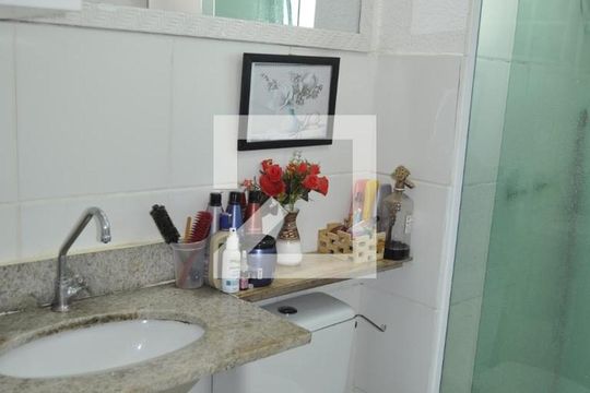 Banheiro de apartamento à venda com 2 quartos, 90m² em Bonsucesso, Rio de Janeiro