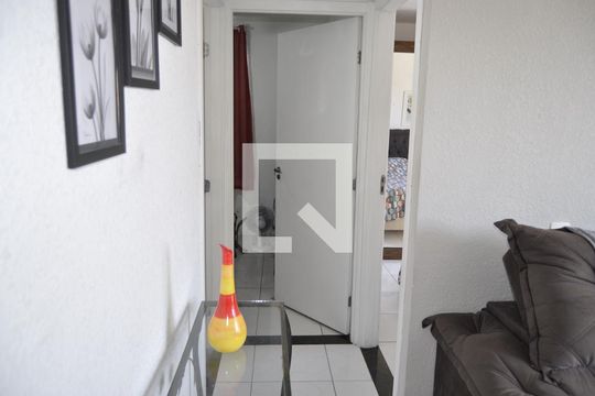 Corredor de apartamento à venda com 2 quartos, 90m² em Bonsucesso, Rio de Janeiro