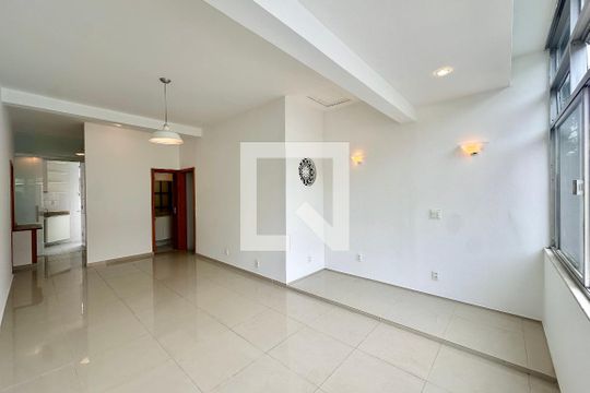 Sala de apartamento para alugar com 3 quartos, 80m² em Santa Teresa, Rio de Janeiro