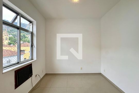 Quarto 1 de apartamento para alugar com 3 quartos, 80m² em Santa Teresa, Rio de Janeiro