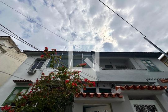 Fachada de apartamento para alugar com 3 quartos, 80m² em Santa Teresa, Rio de Janeiro