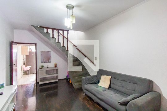 Sala de casa para alugar com 3 quartos, 150m² em Limoeiro, São Paulo