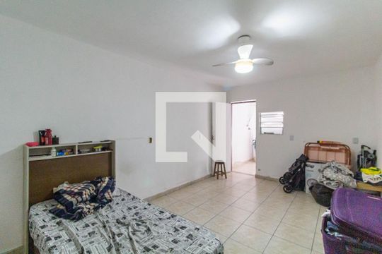 Quarto 1 de casa para alugar com 3 quartos, 150m² em Limoeiro, São Paulo