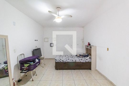 Quarto 1 de casa para alugar com 3 quartos, 150m² em Limoeiro, São Paulo