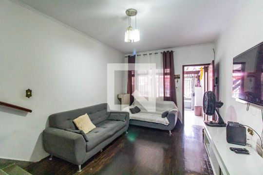 Sala de casa para alugar com 3 quartos, 150m² em Limoeiro, São Paulo