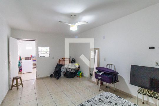 Quarto 1 de casa para alugar com 3 quartos, 150m² em Limoeiro, São Paulo