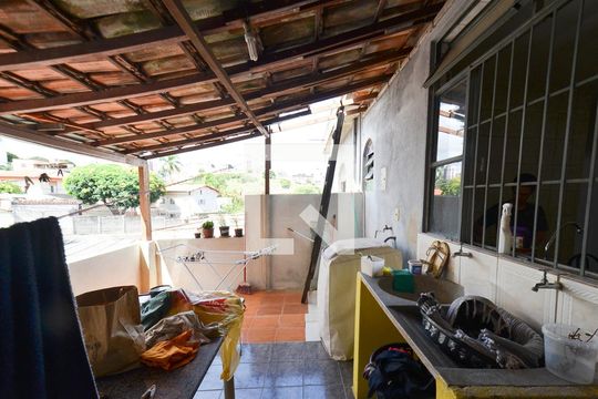 Area serviço de casa à venda com 7 quartos, 392m² em Fernão Dias, Belo Horizonte