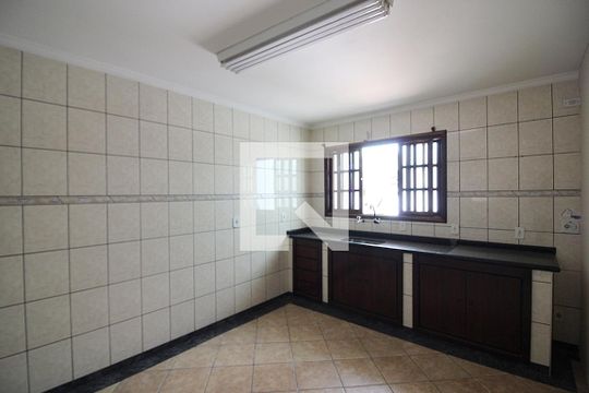 Cozinha de casa para alugar com 2 quartos, 212m² em Jardim do Mar, São Bernardo do Campo