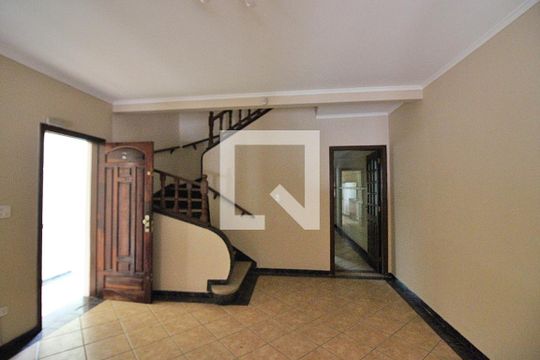 Sala de casa para alugar com 2 quartos, 212m² em Jardim do Mar, São Bernardo do Campo
