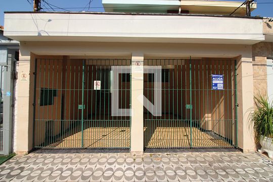 Fachada de casa para alugar com 2 quartos, 212m² em Jardim do Mar, São Bernardo do Campo
