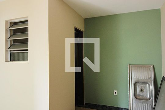 Área Externa de casa para alugar com 2 quartos, 212m² em Jardim do Mar, São Bernardo do Campo