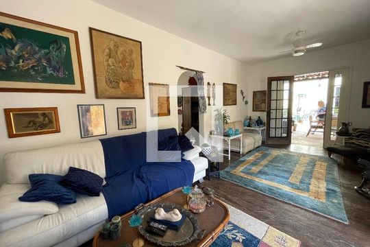Sala de casa à venda com 5 quartos, 250m² em Butantã, São Paulo