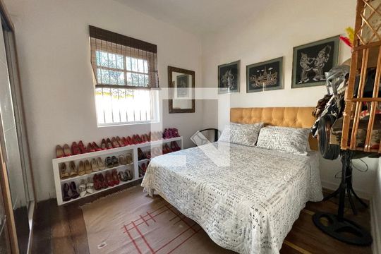 Quarto 1 de casa à venda com 5 quartos, 250m² em Butantã, São Paulo