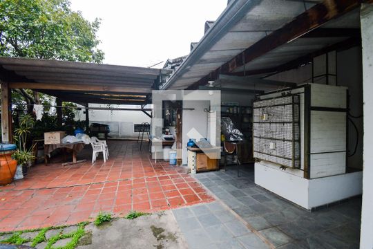 Área comum de casa à venda com 2 quartos, 300m² em Vila das Palmeiras, Guarulhos