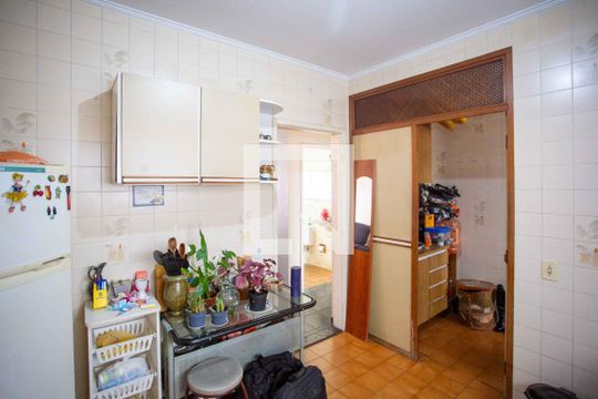 Cozinha de apartamento à venda com 2 quartos, 64m² em Vila Euro, São Bernardo do Campo