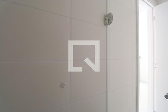 Banheiro de apartamento à venda com 2 quartos, 34m² em Barra Funda, São Paulo