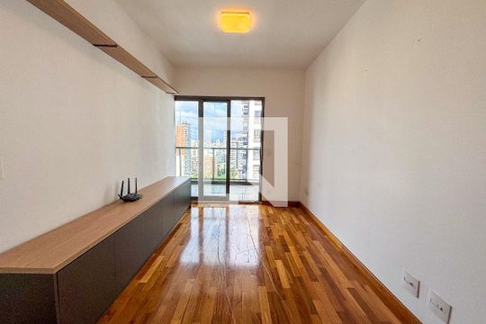Apartamento para alugar com 1 quarto, 44m² em Pinheiros, São Paulo