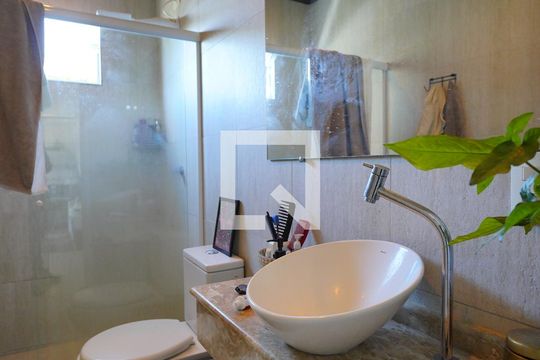 Banheiro de casa para alugar com 1 quarto, 60m² em João Paulo, Florianópolis