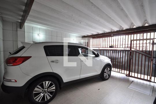 Garagem de casa à venda com 3 quartos, 125m² em Jardim Brasil (zona Norte), São Paulo