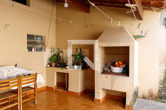 Área comum de casa à venda com 3 quartos, 200m² em Jaguaribe, Osasco