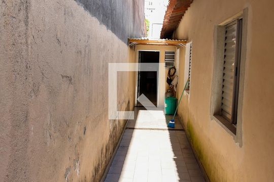 Corredor de casa à venda com 3 quartos, 200m² em Jaguaribe, Osasco