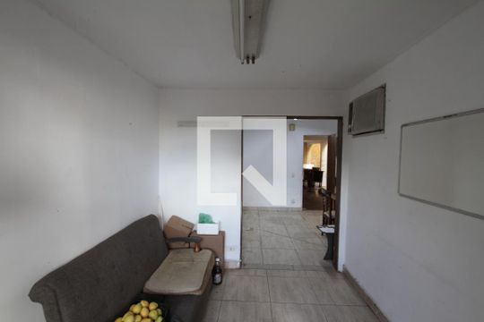 Quarto 5 de casa à venda com 5 quartos, 250m² em Coração Eucarístico, Belo Horizonte