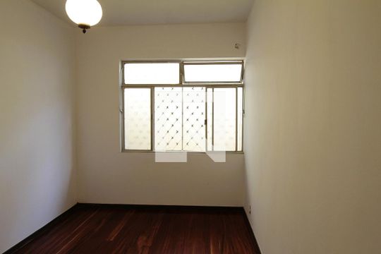 Quarto 1 de casa à venda com 5 quartos, 250m² em Coração Eucarístico, Belo Horizonte