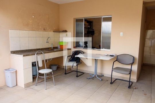 Área comum de casa à venda com 4 quartos, 200m² em Jaguaribe, Osasco