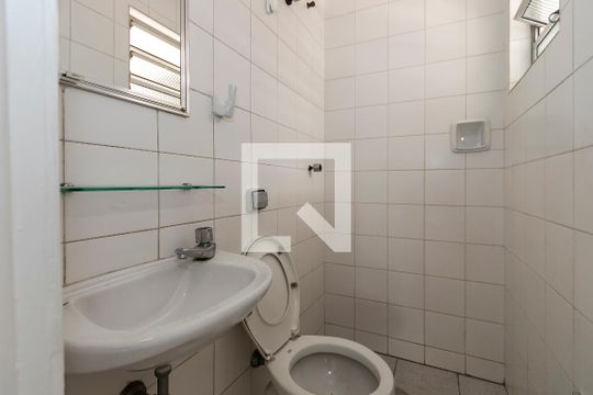 Lavabo de casa para alugar com 2 quartos, 110m² em Brooklin, São Paulo
