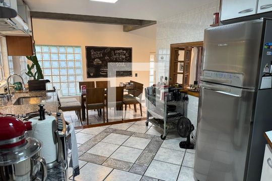 Casa à venda com 3 quartos, 350m² em Jardim Paulista II, Jundiaí