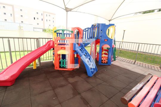 Área comum - Playground de apartamento para alugar com 2 quartos, 48m² em Jardim Patricia, Uberlândia