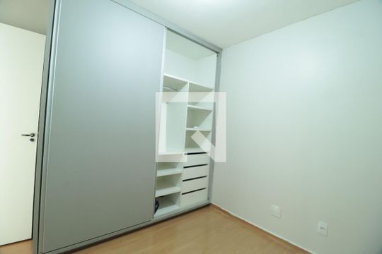 Quarto 1 de apartamento para alugar com 2 quartos, 48m² em Jardim Patricia, Uberlândia