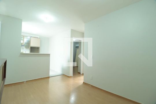 Sala de apartamento para alugar com 2 quartos, 48m² em Jardim Patricia, Uberlândia