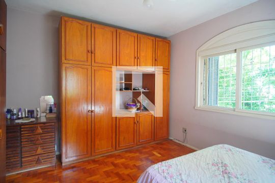 Suíte de casa à venda com 4 quartos, 320m² em Primavera, Novo Hamburgo
